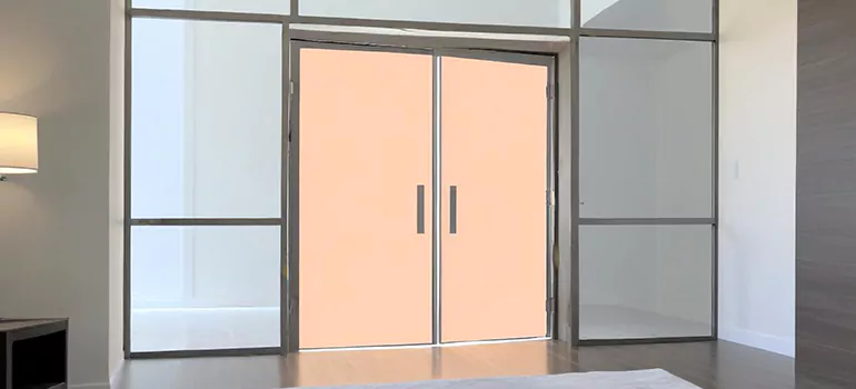Professional Accordion Door Repair in Oakleaf Plantation, FL